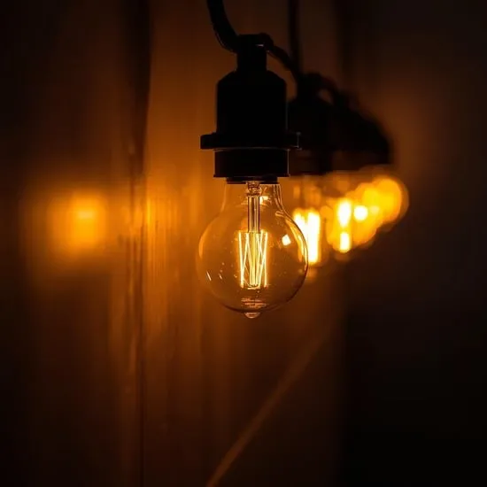 7 small bedroom lightning ideas IMG08