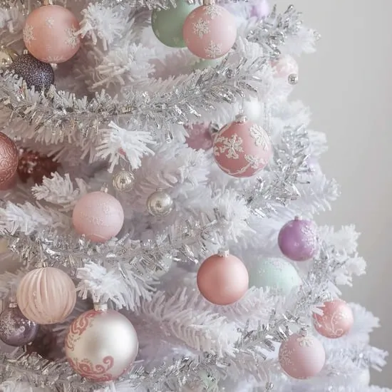 8 gorgeous white christmas tree styles IMG09